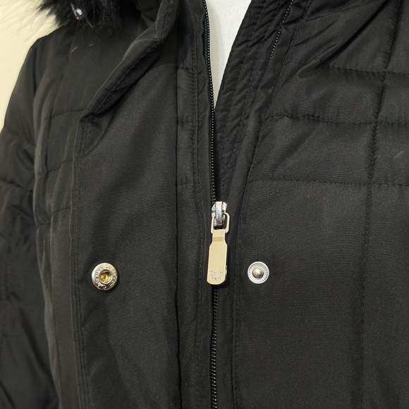 Calvin Klein || Woman’s long Jacket with fur hoodie size small - Picture 10 of 16